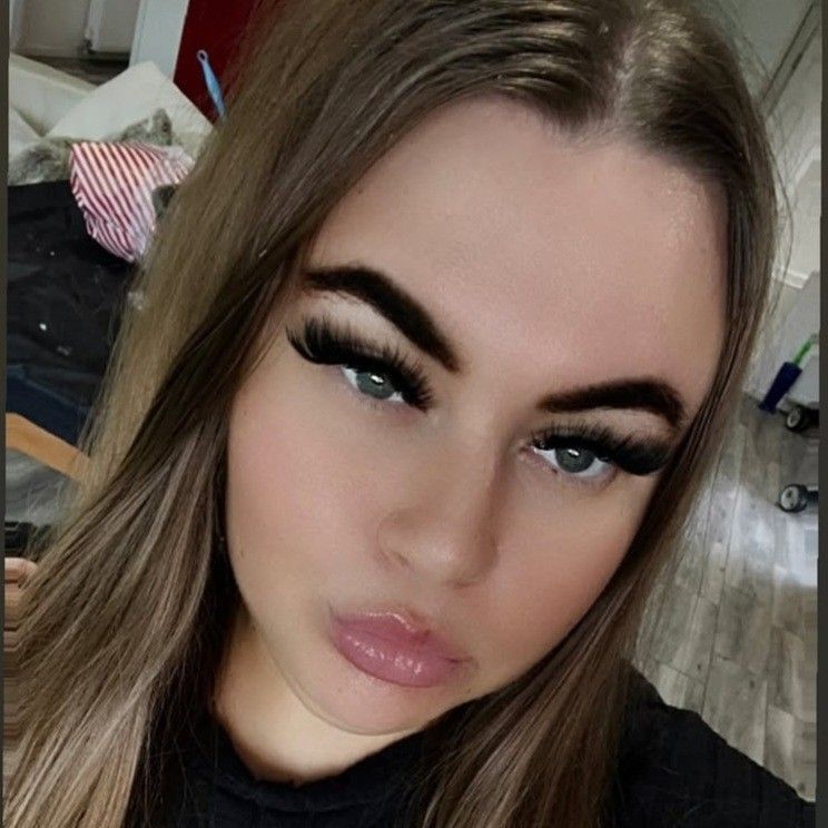Emily, therapist at Waxology