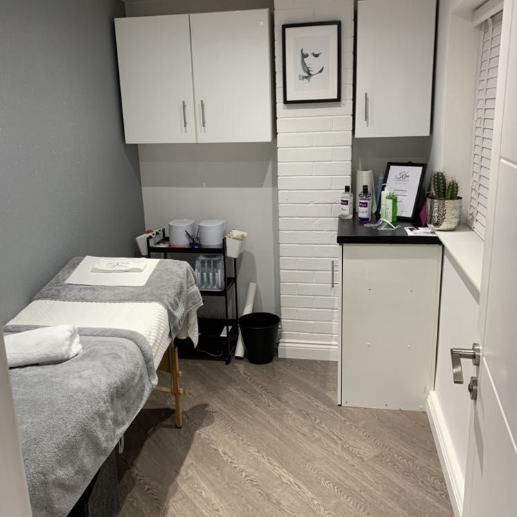 Waxing treatment room